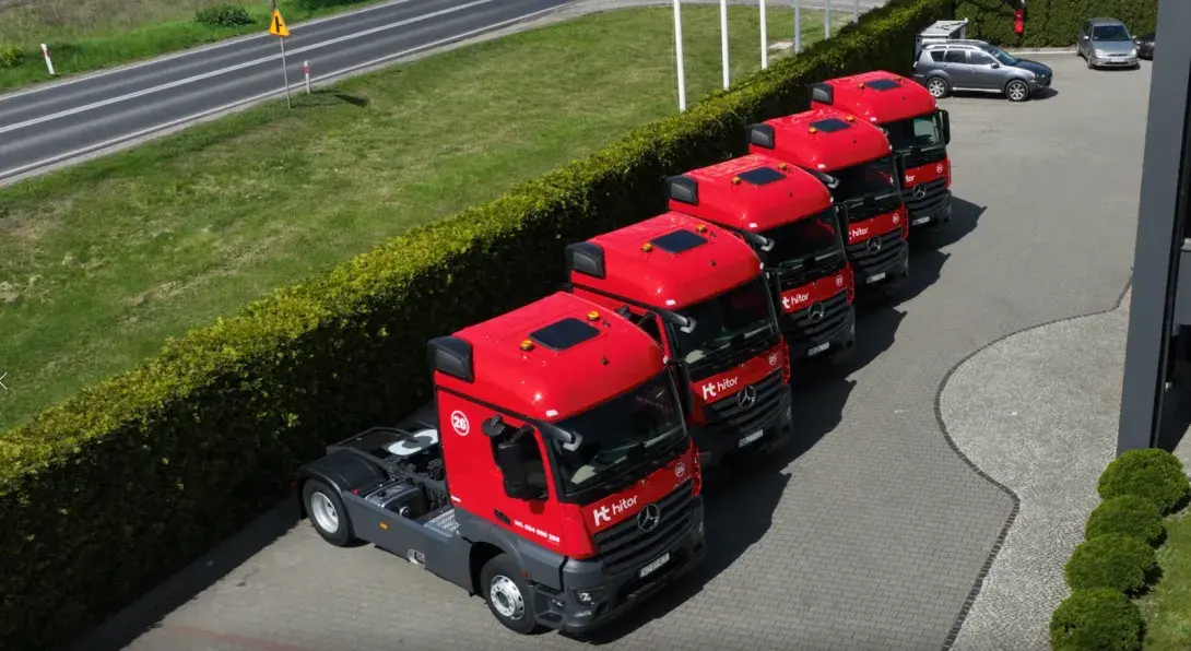 Wydanie pojazdów Mercedes-Benz dla Hitor